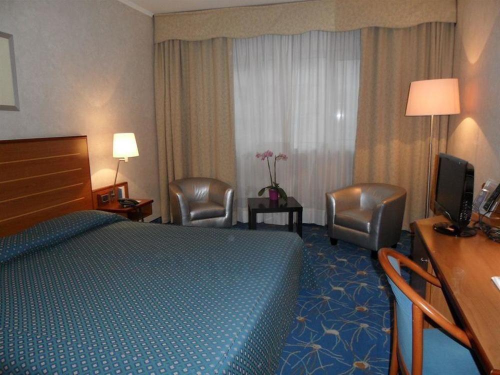 Hotel Cristal 3*