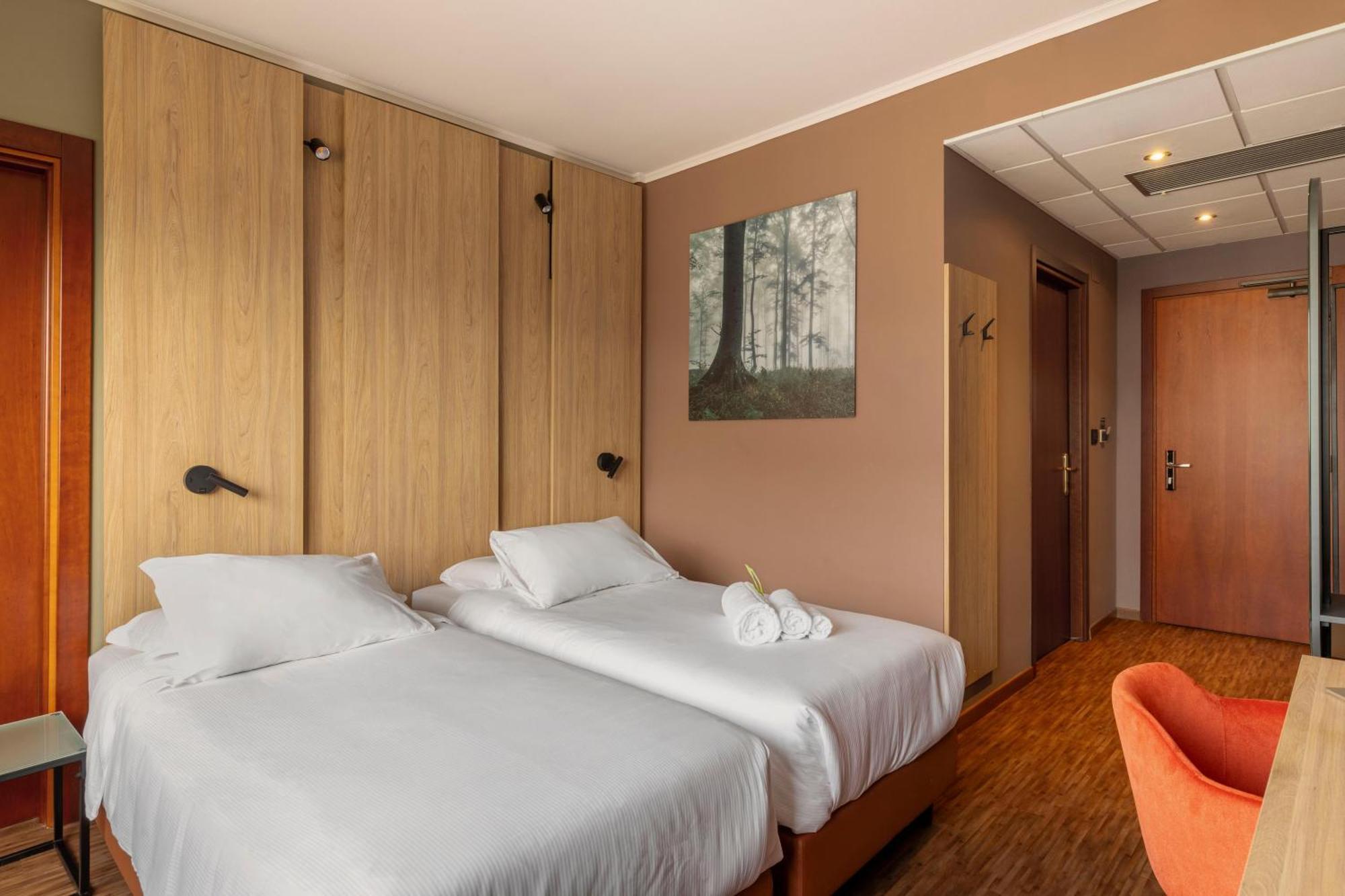 Cristal Hotel 3*